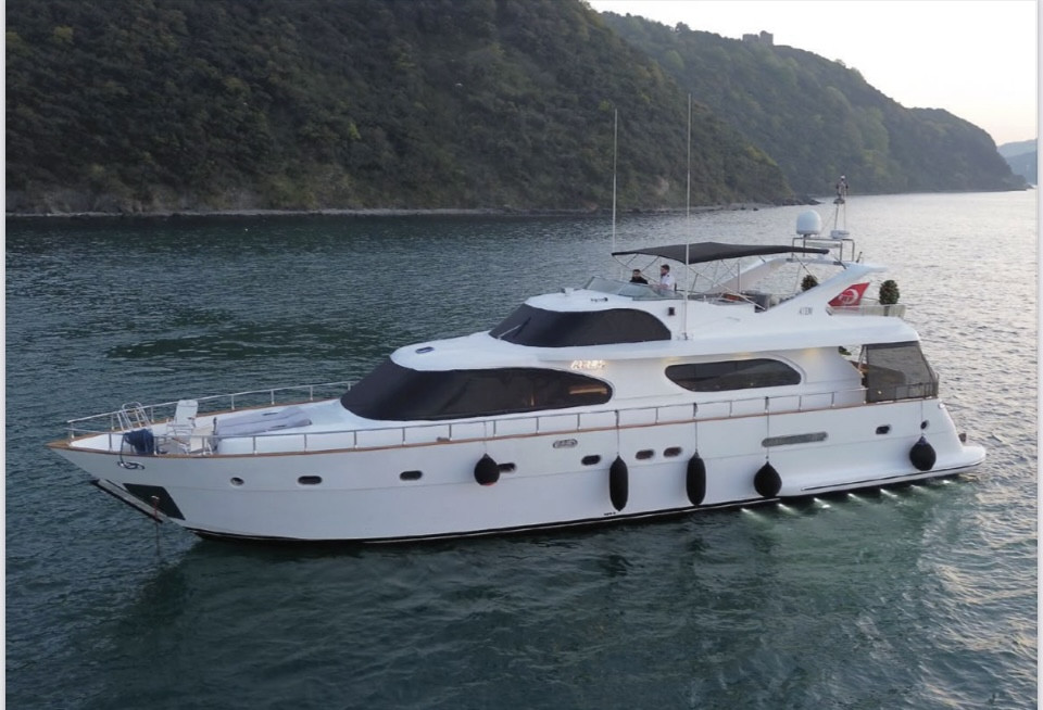 motoryat kiralık 5 kabın kiralık tekne