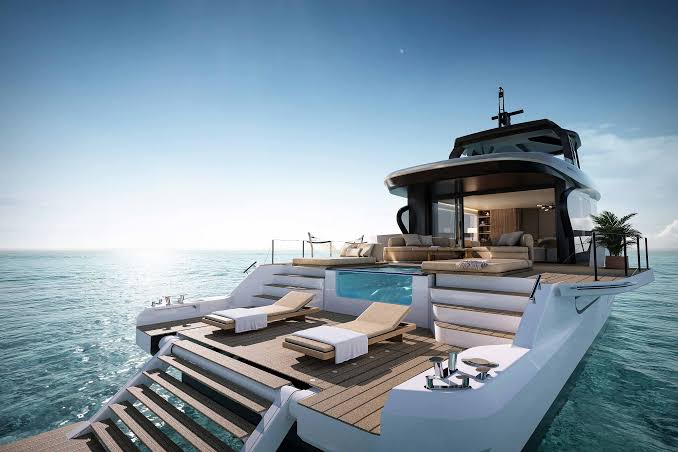 Azimut Seadeck 9 2026 iç mekan 3