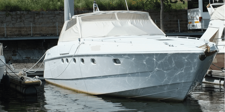 Ferretti Altura 47 1990 iç mekan 1