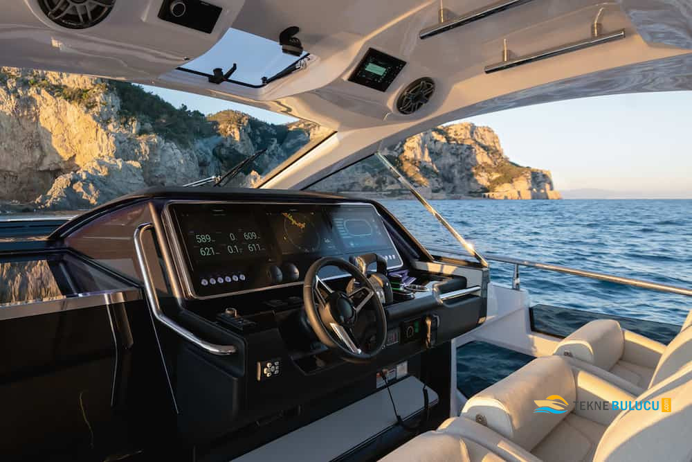 Azimut Verve 47 2021 iç mekan 1