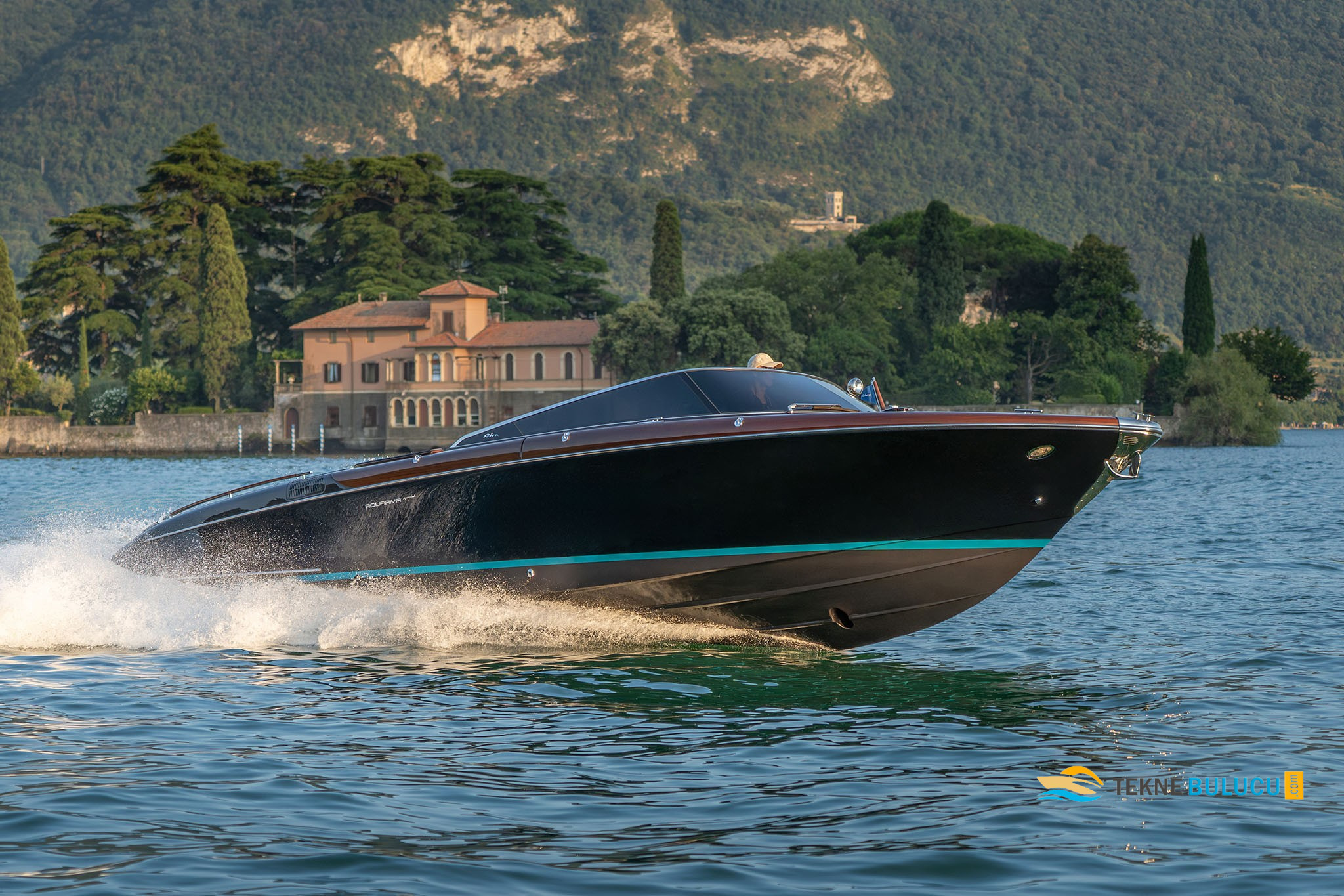 Riva Aquariva Super 33 2001 iç mekan 1