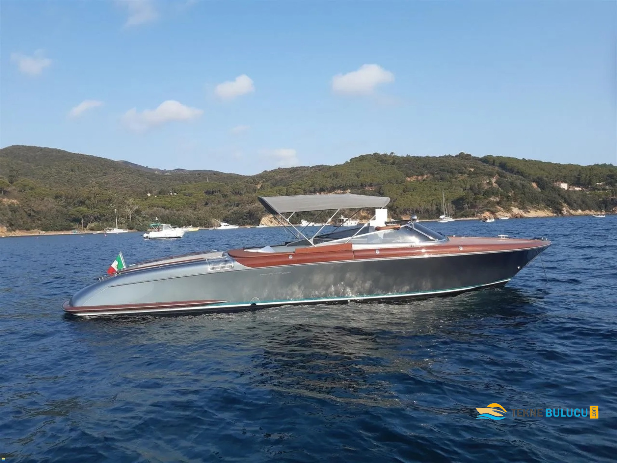 Riva Aquariva Super 33 2019 iç mekan 1