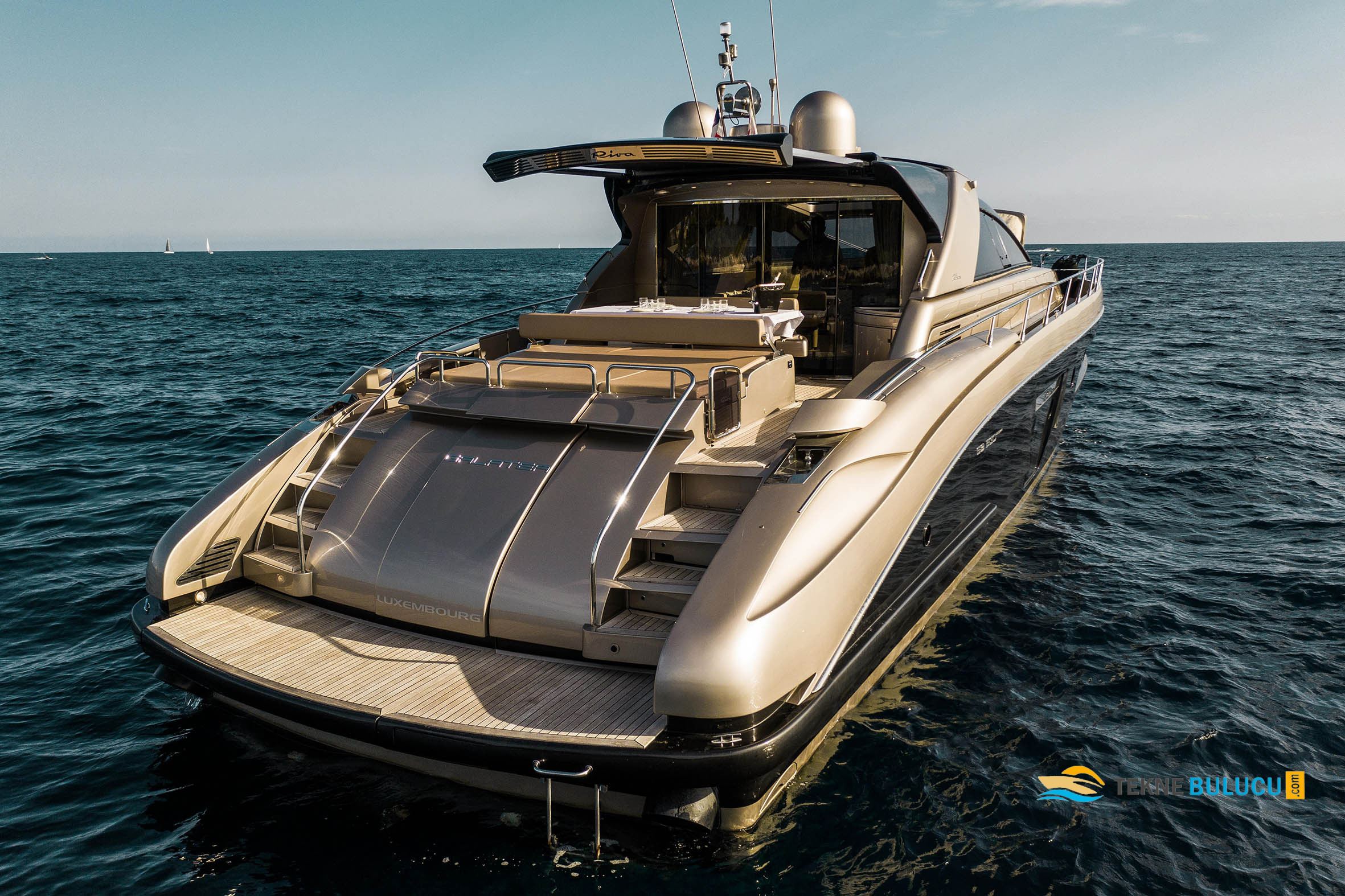 Riva Ego 68 2005 iç mekan 1