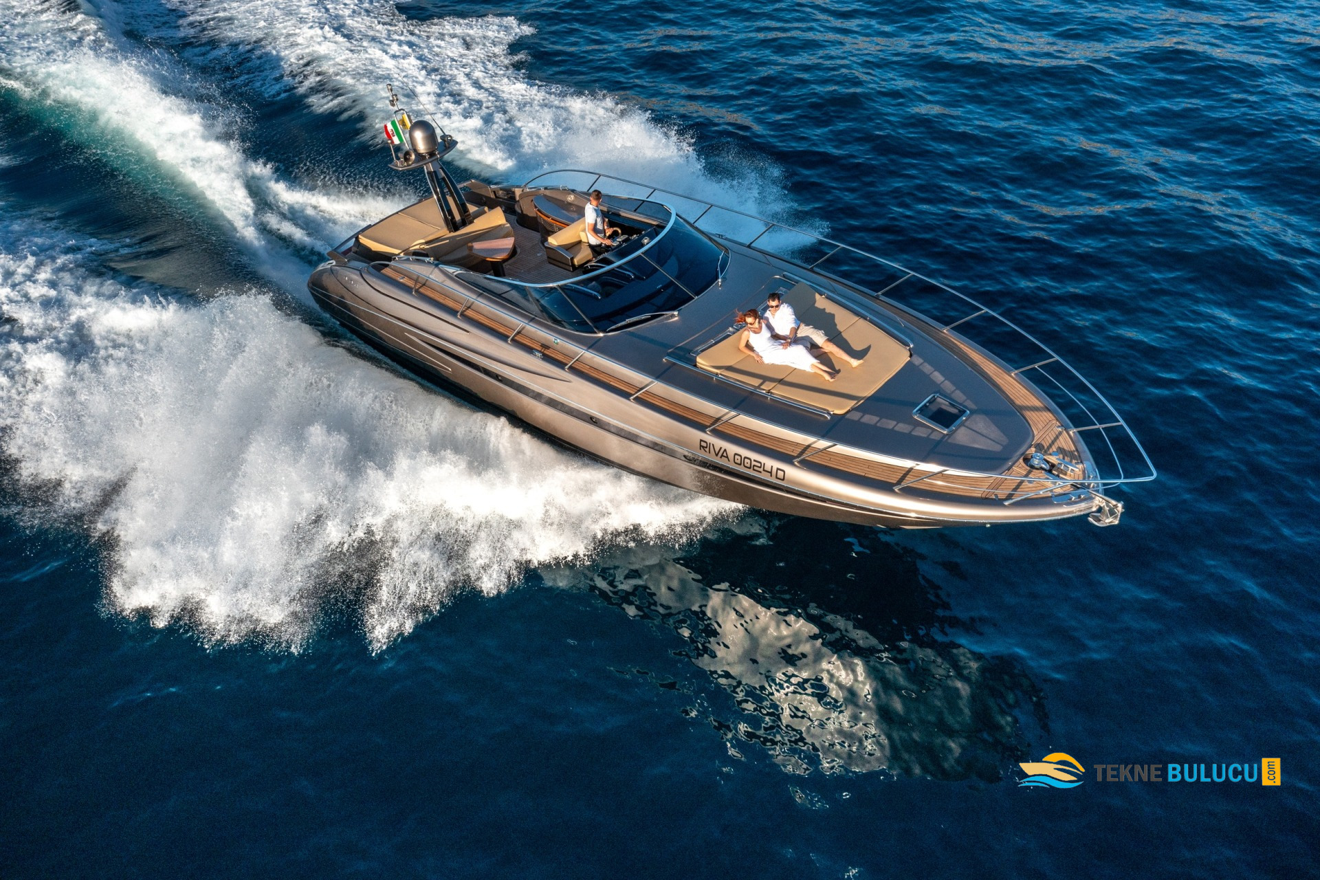 Riva Rivale 52 2011 iç mekan 1