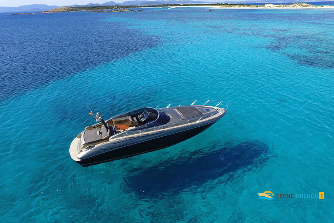 Riva Rivale 52 2014 iç mekan 1