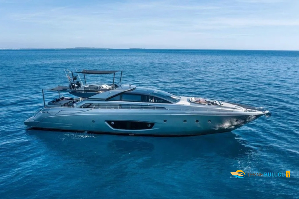 Riva Domino 86 2015 iç mekan 1