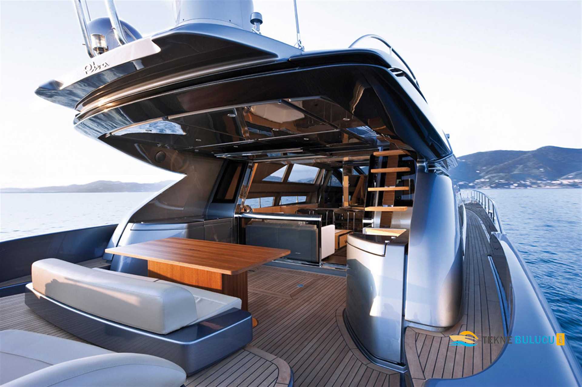 Riva Domino 86 2016 iç mekan 1