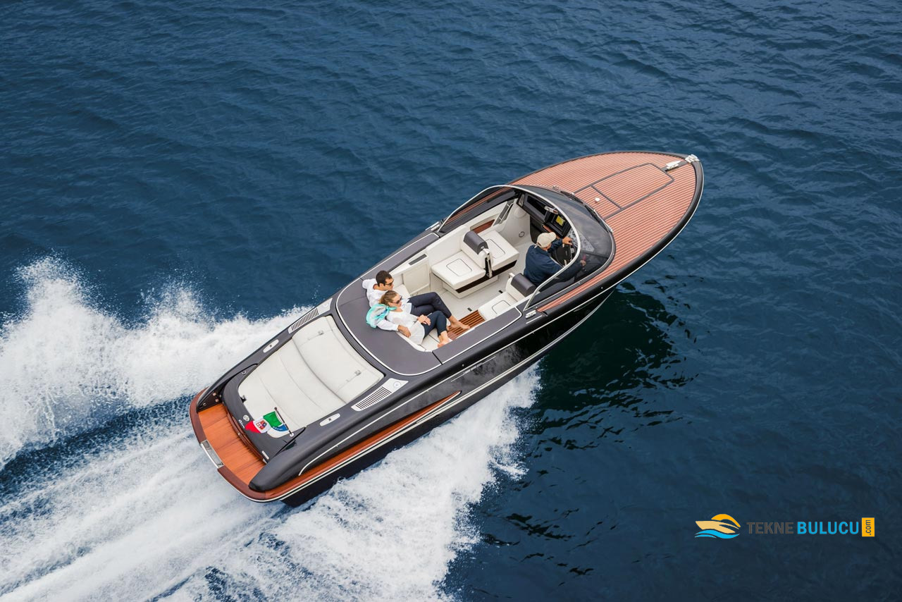 Riva Iseo 27 2011 iç mekan 1