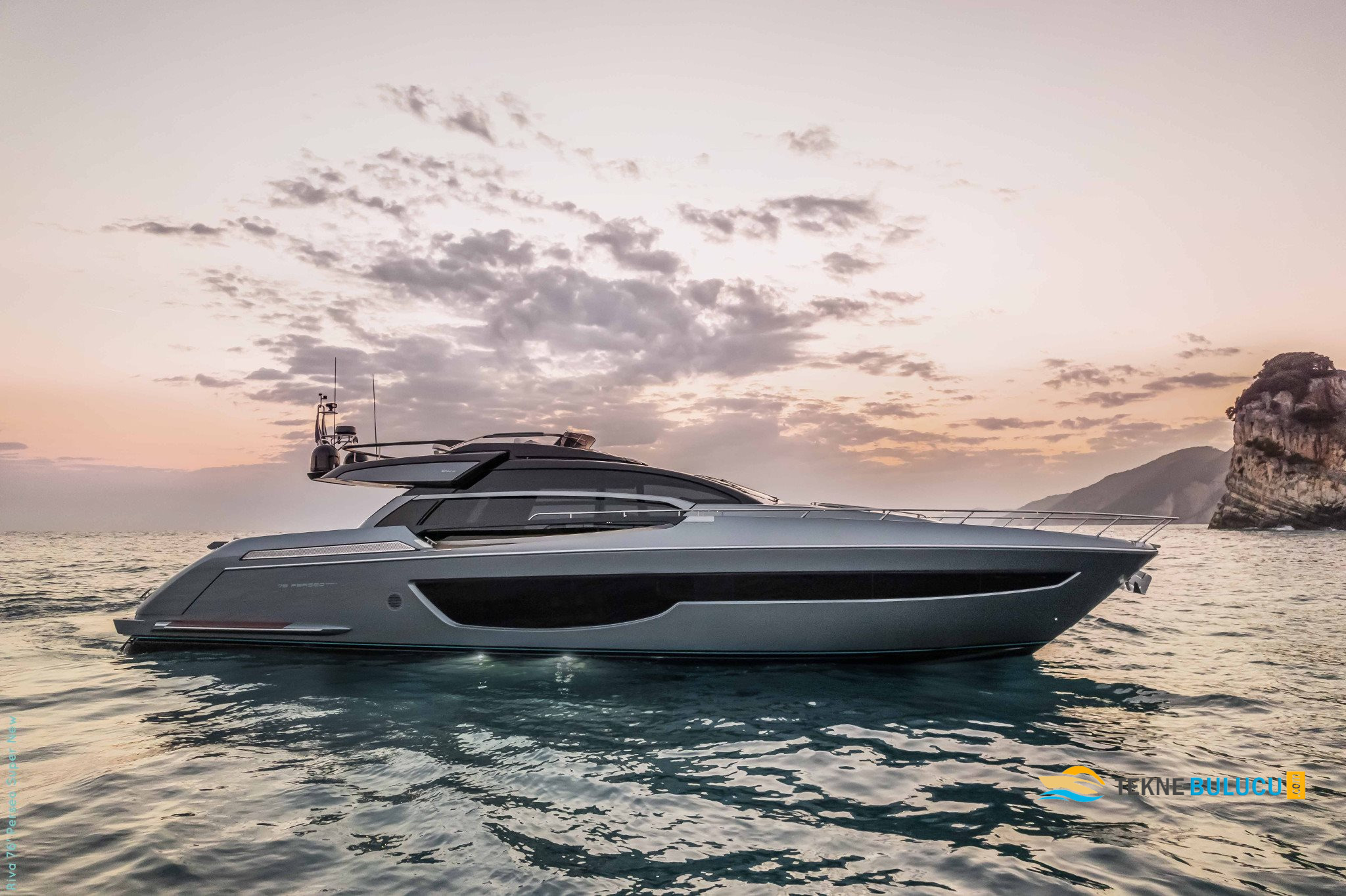 Riva 76 Perseo 2026 iç mekan 1