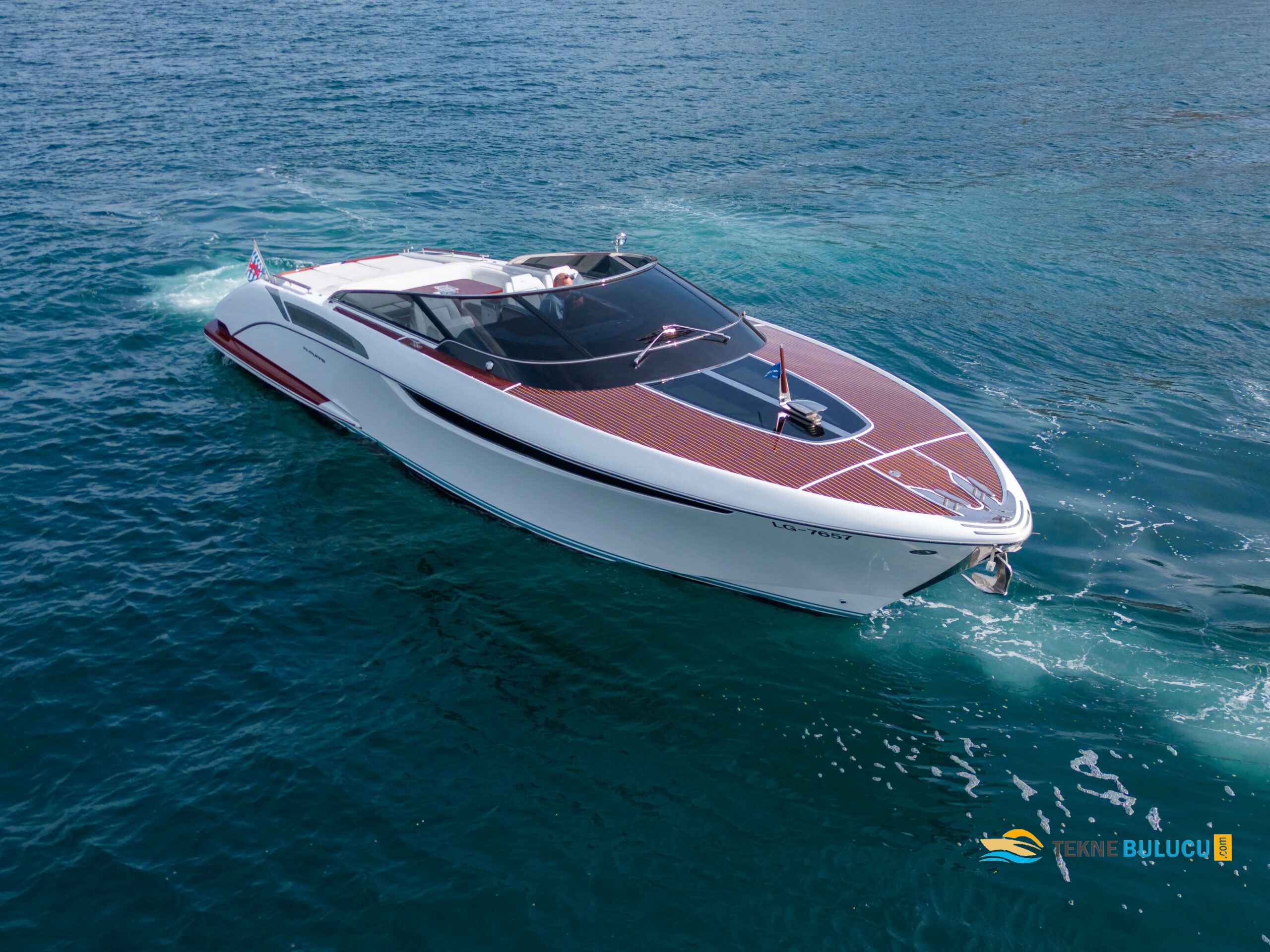 Riva Rivamare 38 2018 iç mekan 1