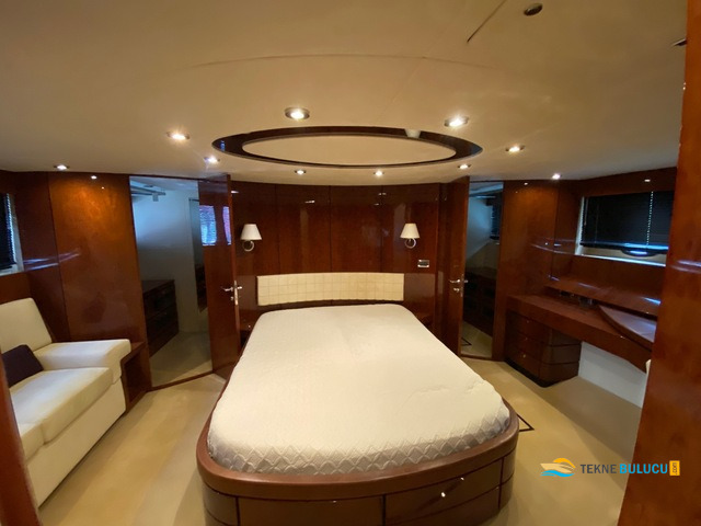 Fairline Squadron 74 2016 iç mekan 1