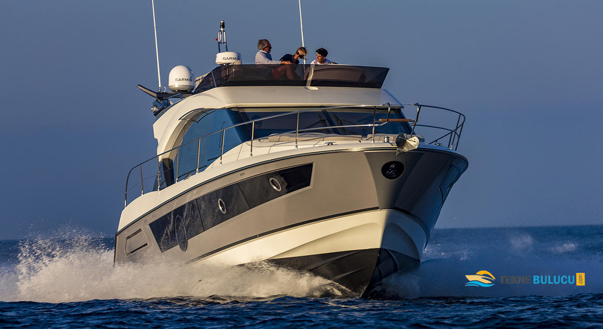Beneteau Monte Carlo 52 2016 iç mekan 1