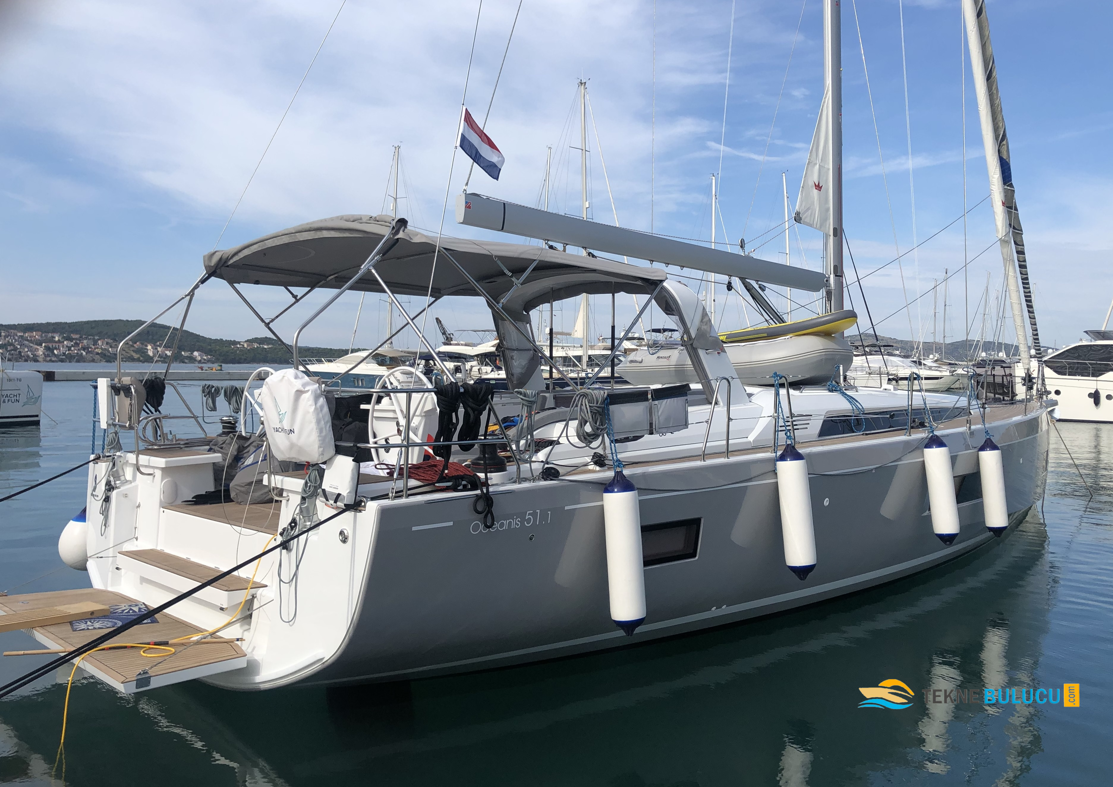 Beneteau Oceanis 51.1 2021 iç mekan 1