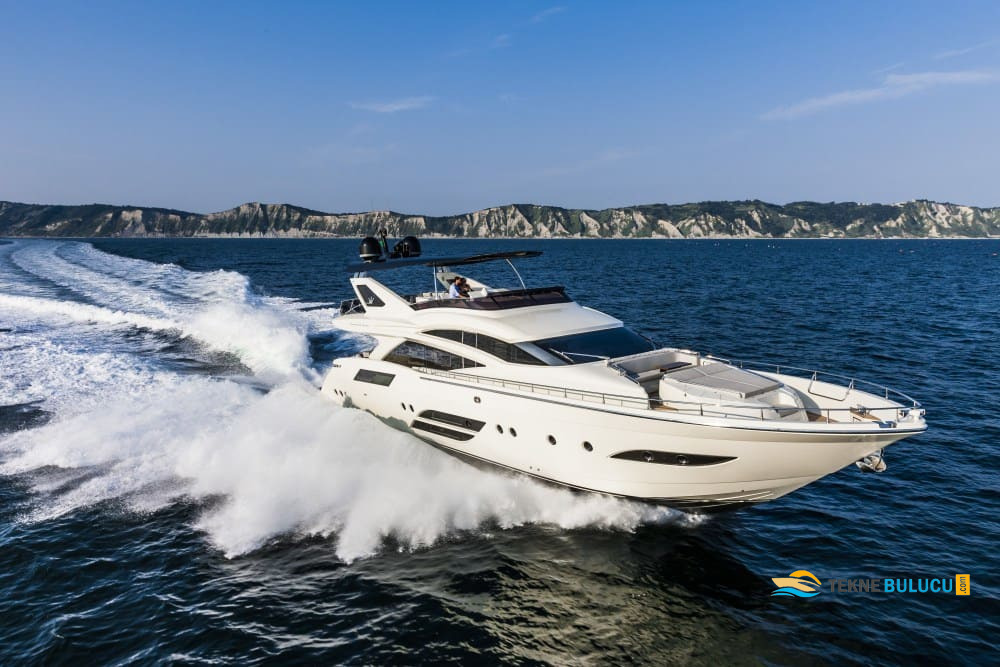 Dominator 800 2011 iç mekan 1