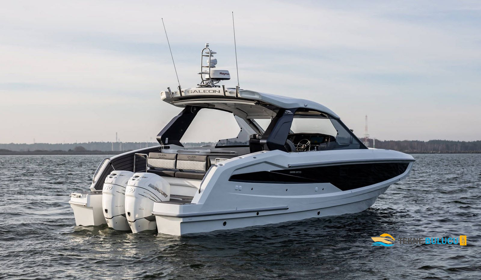 Galeon 325 GTO 2018 iç mekan 1