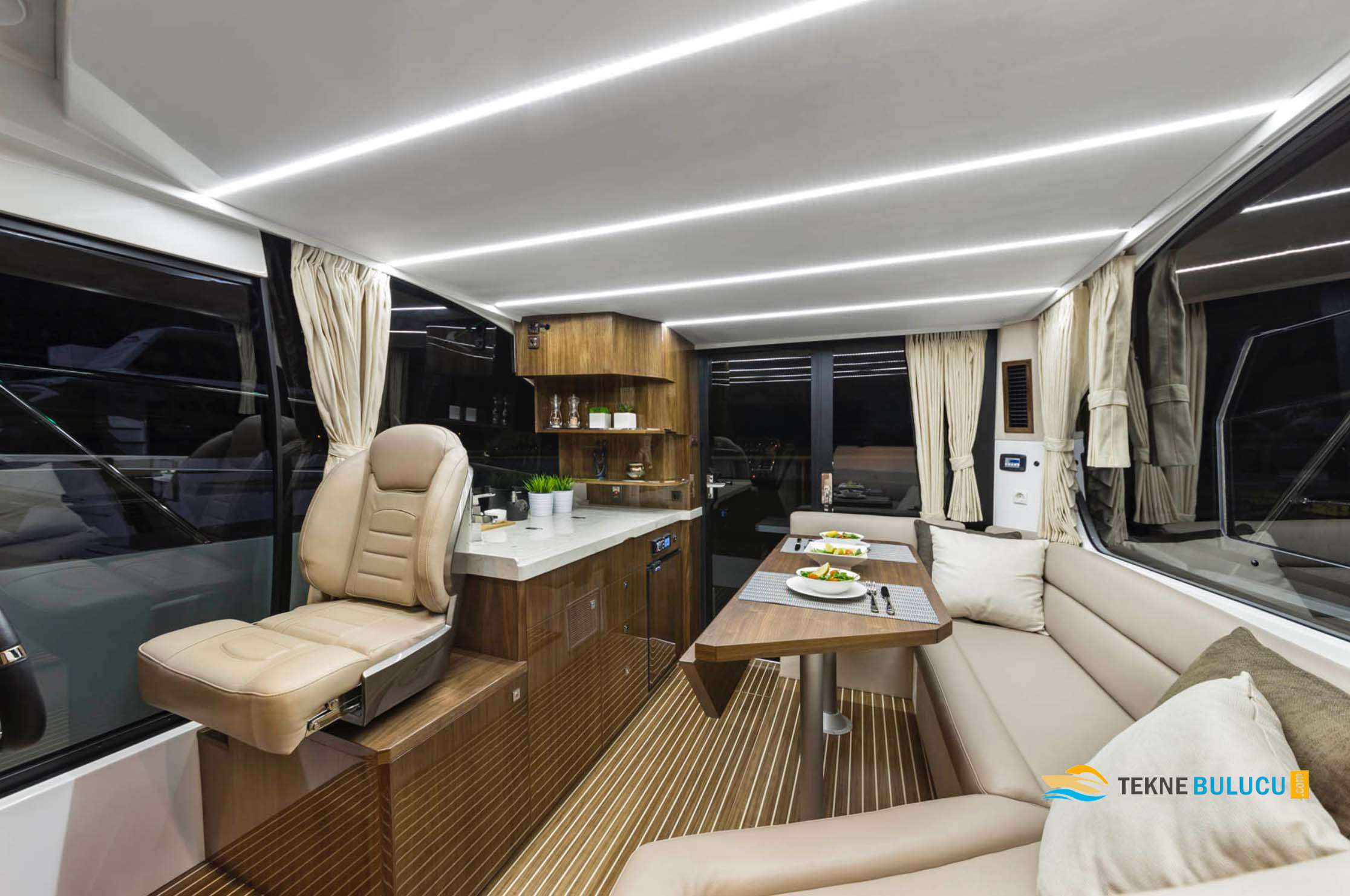 Galeon 360 Fly 2016 iç mekan 1