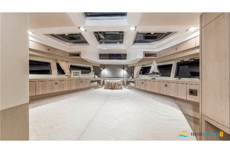 Galeon 360 Fly 2023 iç mekan 1