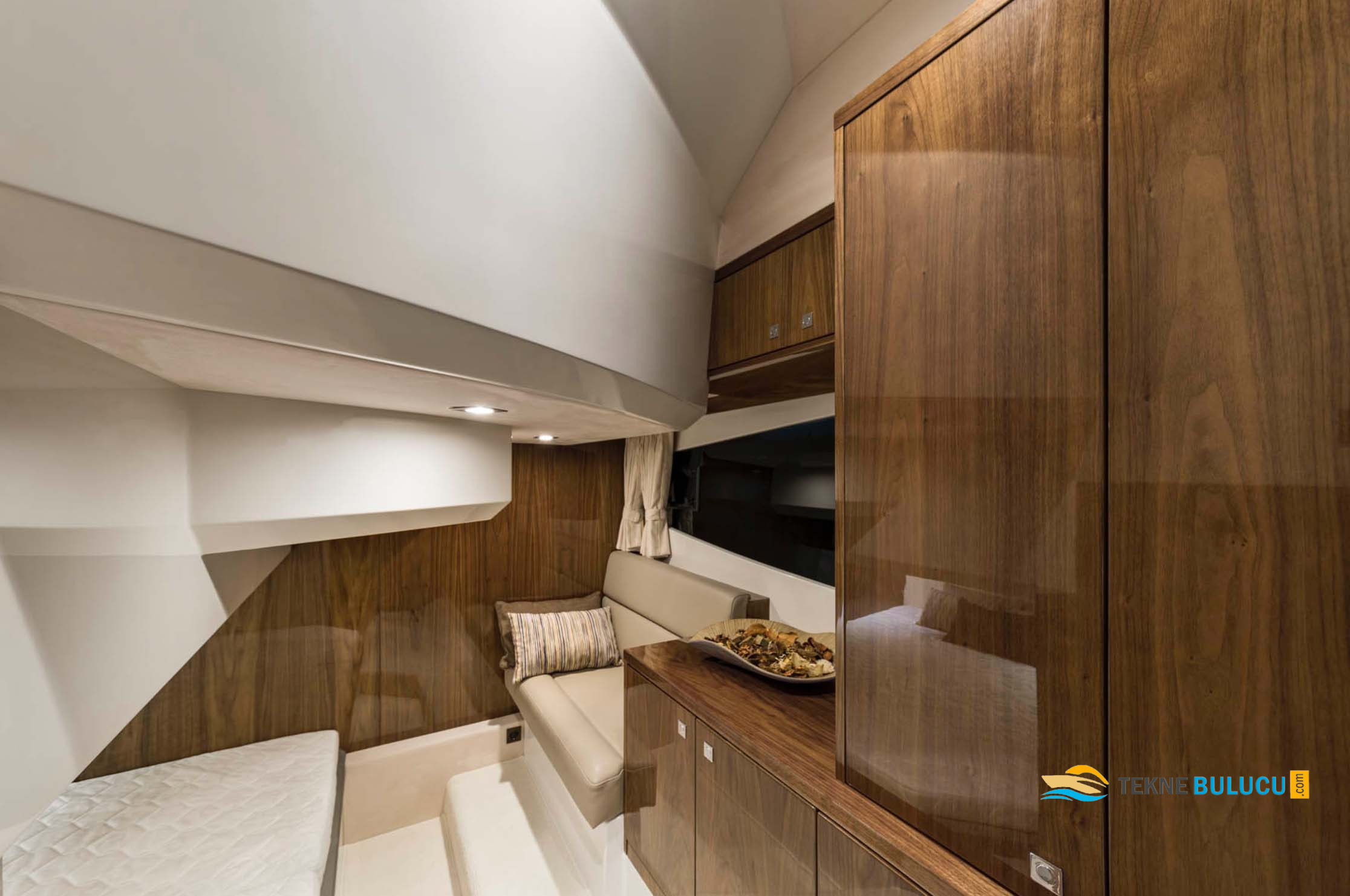 Galeon 360 Fly 2026 iç mekan 1