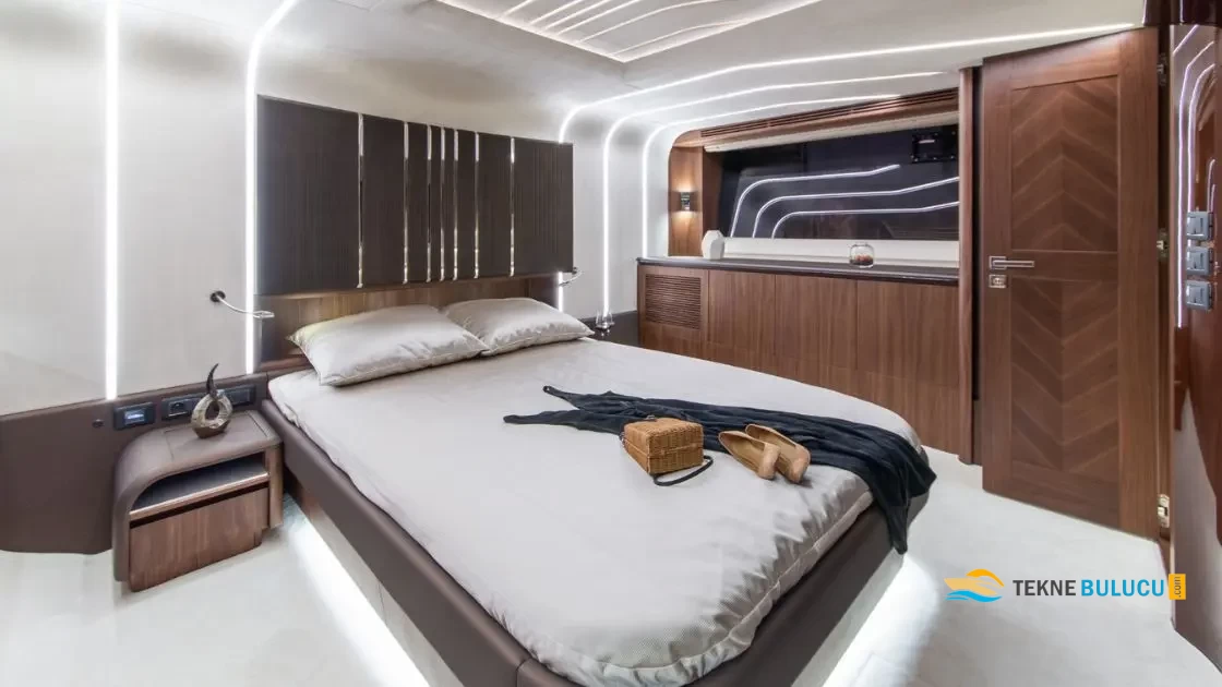 Galeon 680 Fly 2023 iç mekan 1