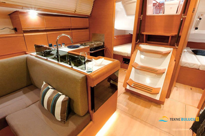 Jeanneau Sun Odyssey 439 2015 iç mekan 1