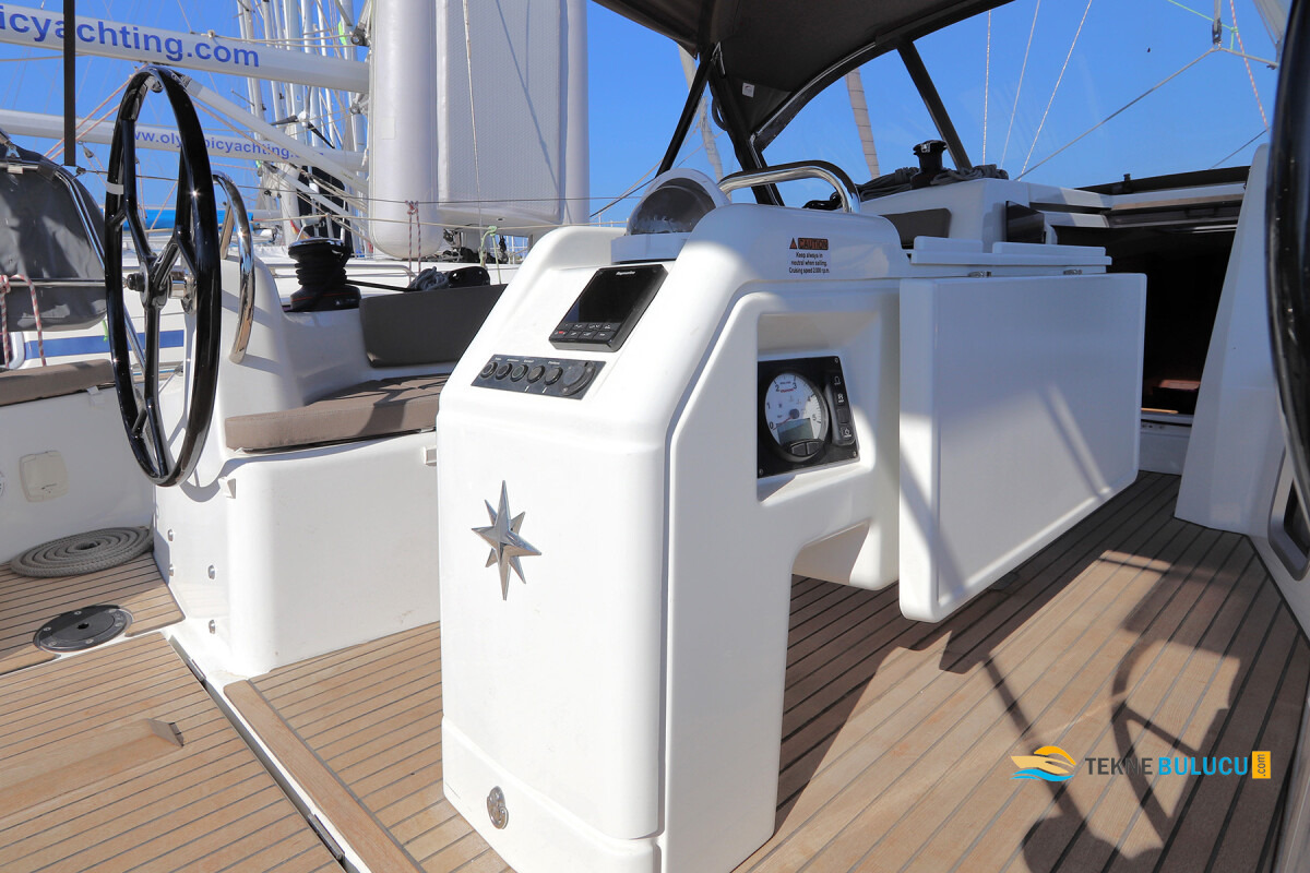 Jeanneau Sun Odyssey 410 2021 iç mekan 1