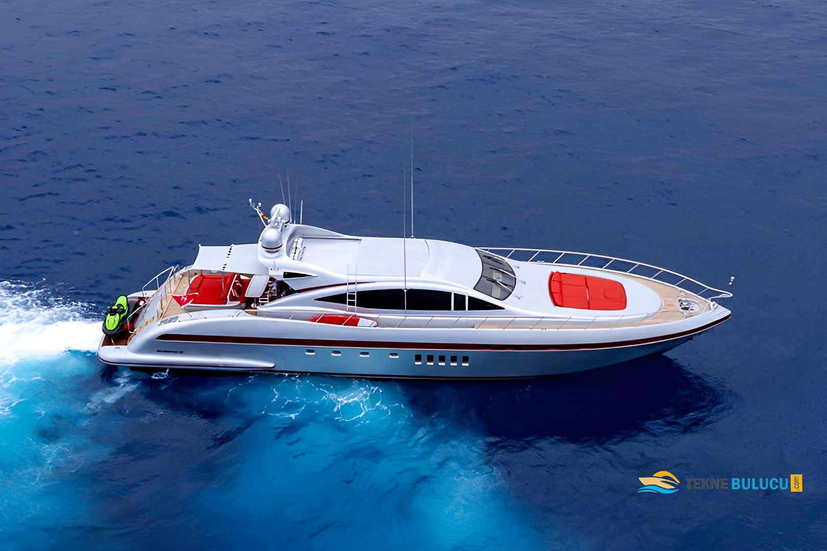 Mangusta 92 2012 iç mekan 1
