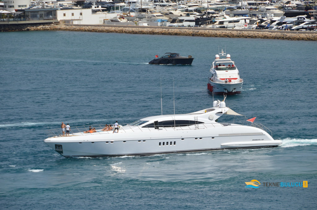 Mangusta 108 2006 iç mekan 1