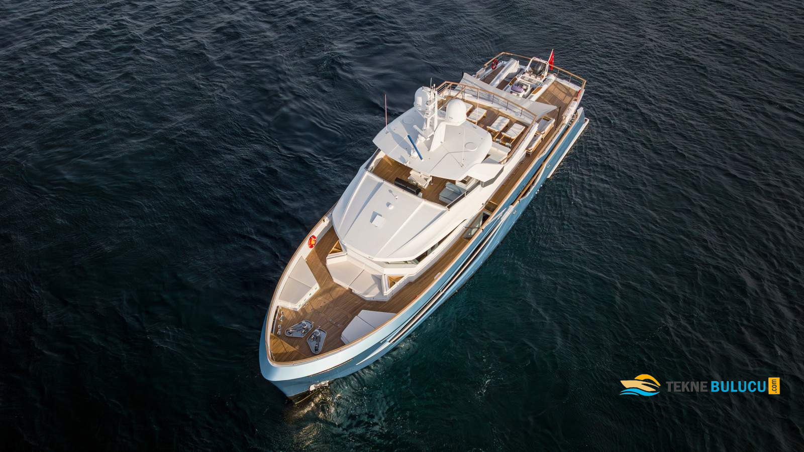 Numarine 32XP 2019 iç mekan 1