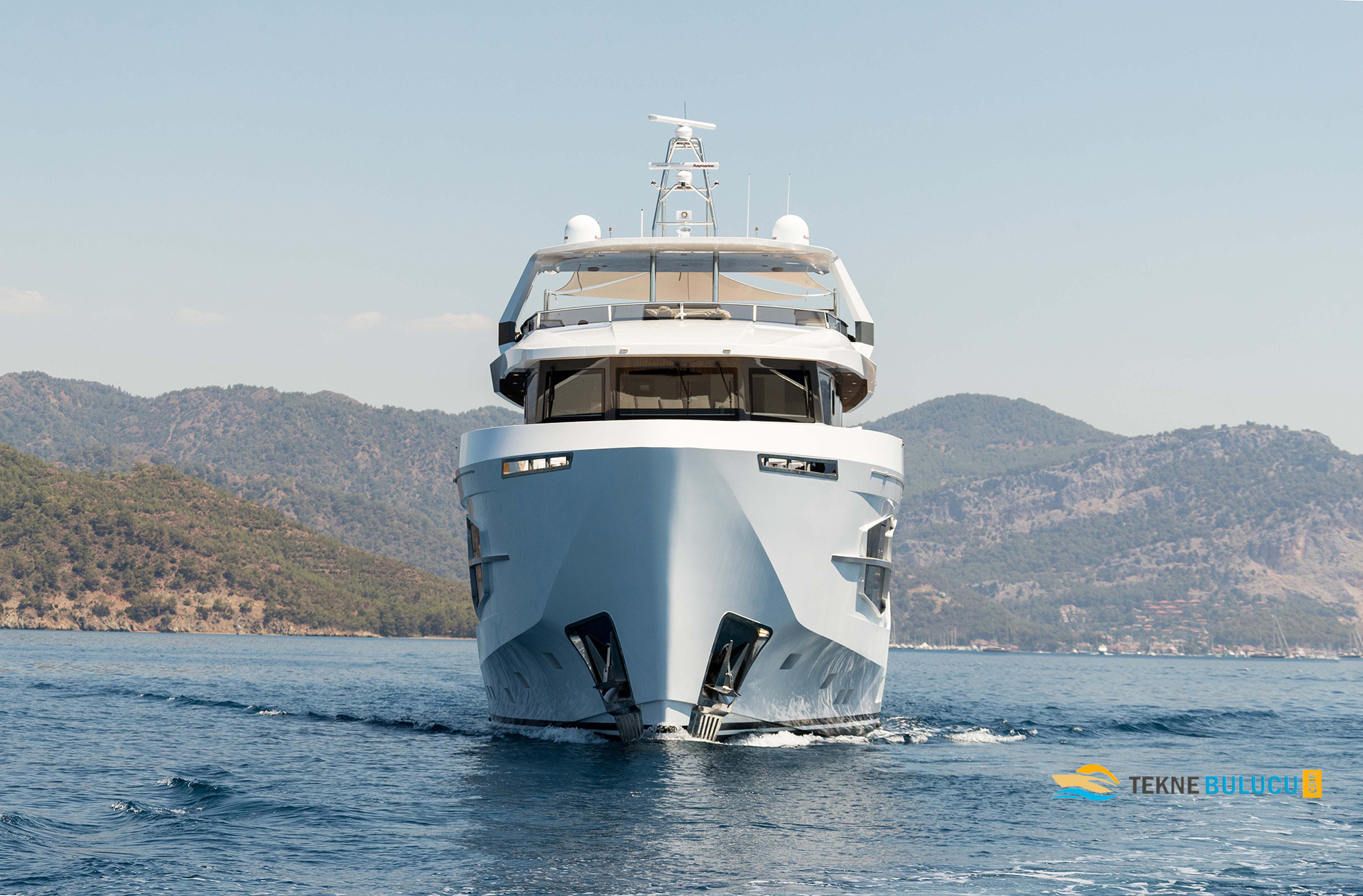 Numarine 32XP 2020 iç mekan 1