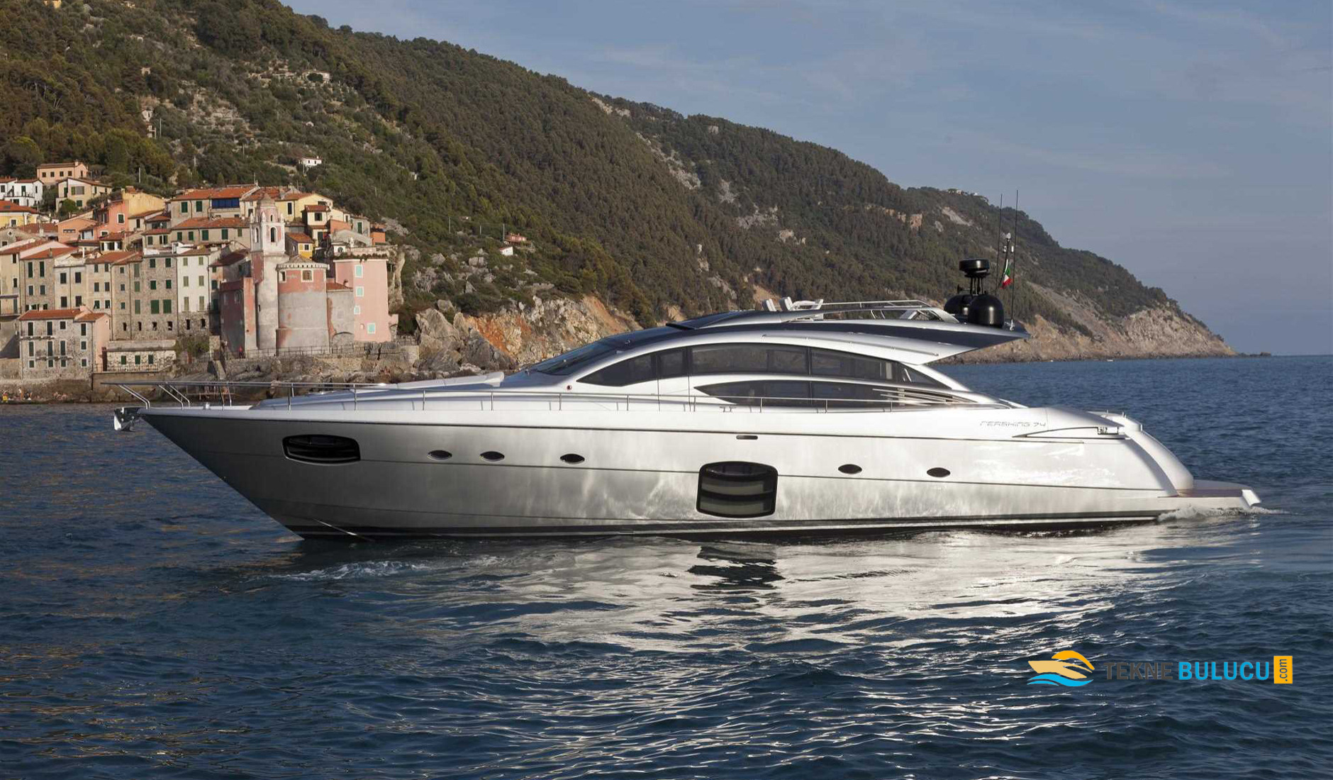 Pershing 74 2015 iç mekan 1