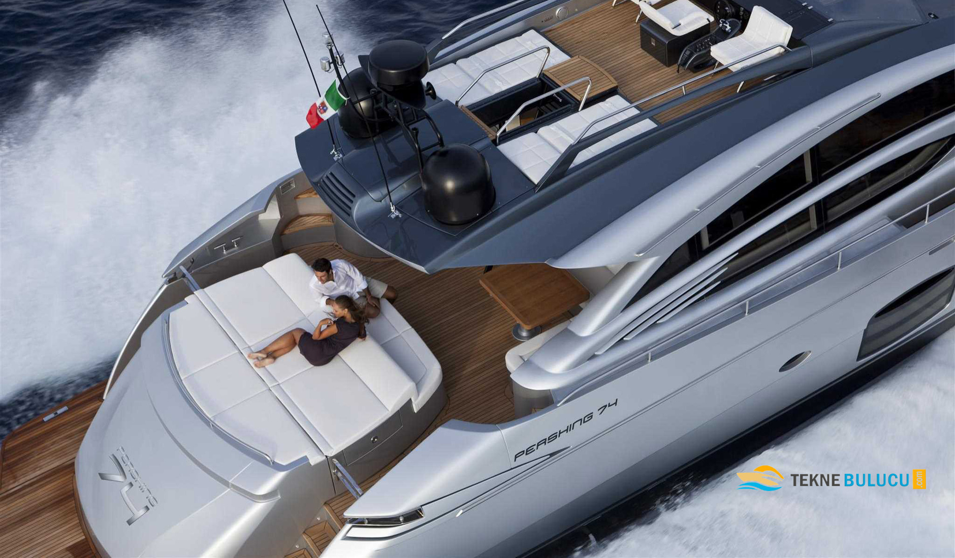 Pershing 74 2016 iç mekan 1