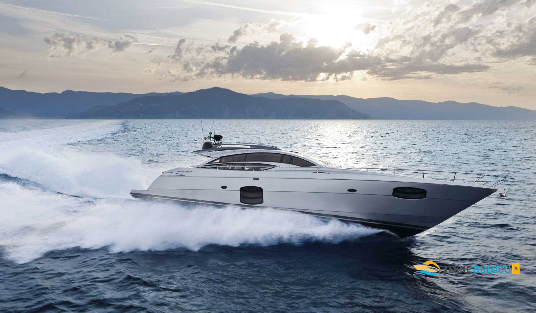 Pershing 74 2020 iç mekan 1