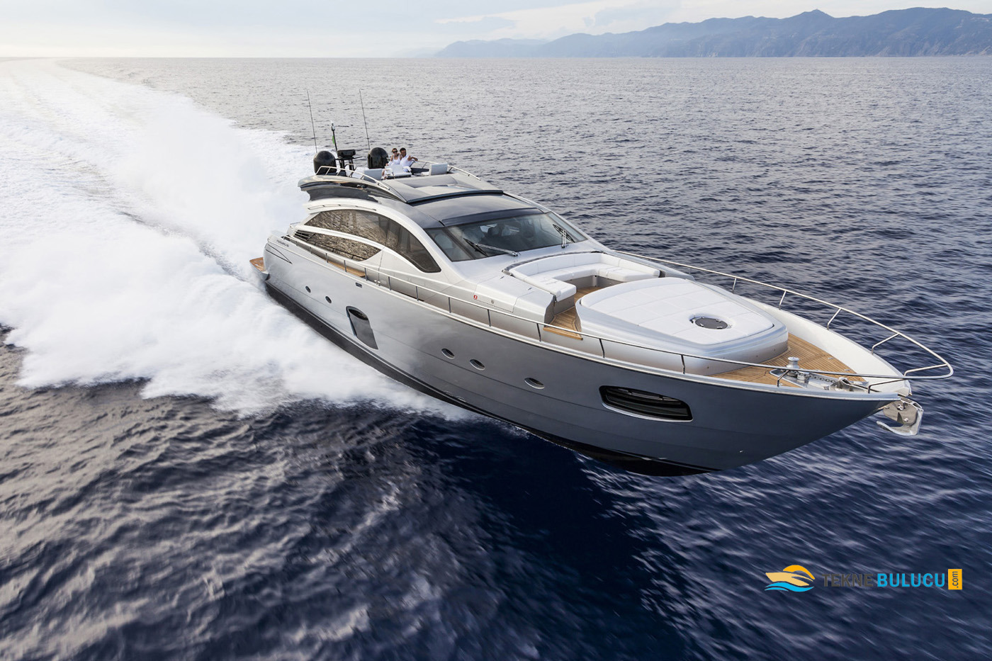 Pershing 82 2019 iç mekan 1