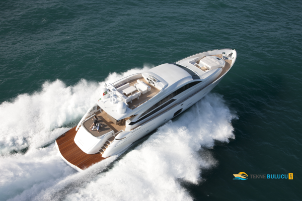 Pershing 92 2014 iç mekan 1