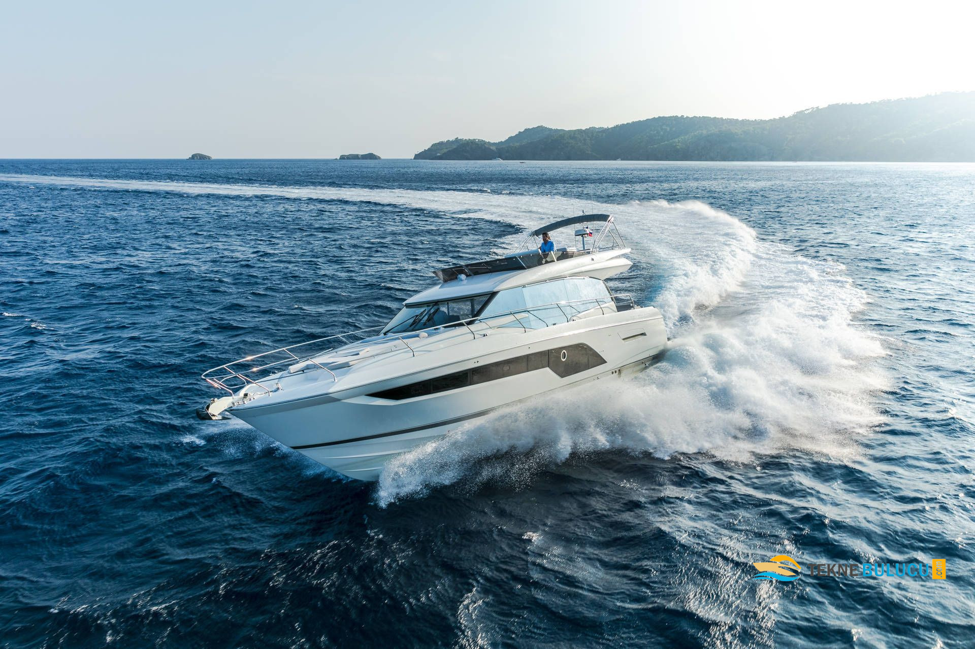 Prestige 590 2019 iç mekan 1