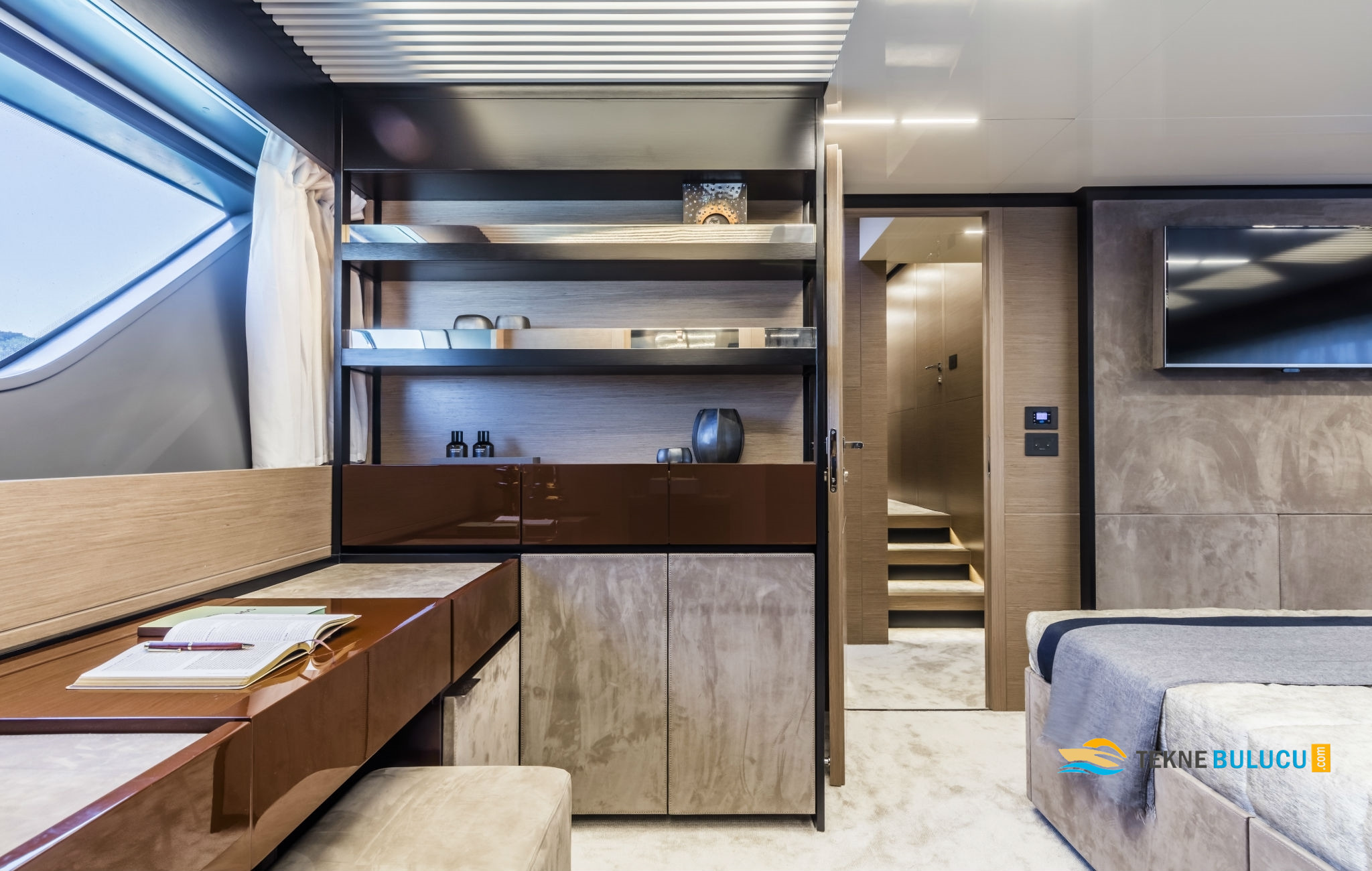 Ferretti 780 2007 iç mekan 1