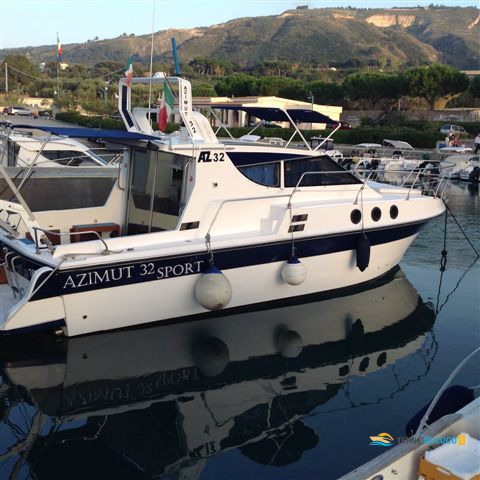 Azimut 32 Targa 1984 iç mekan 2
