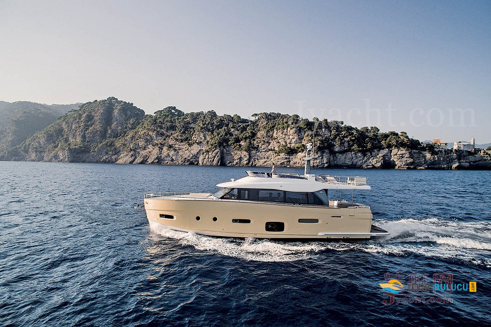Azimut Magellano 66 2016 iç mekan 2