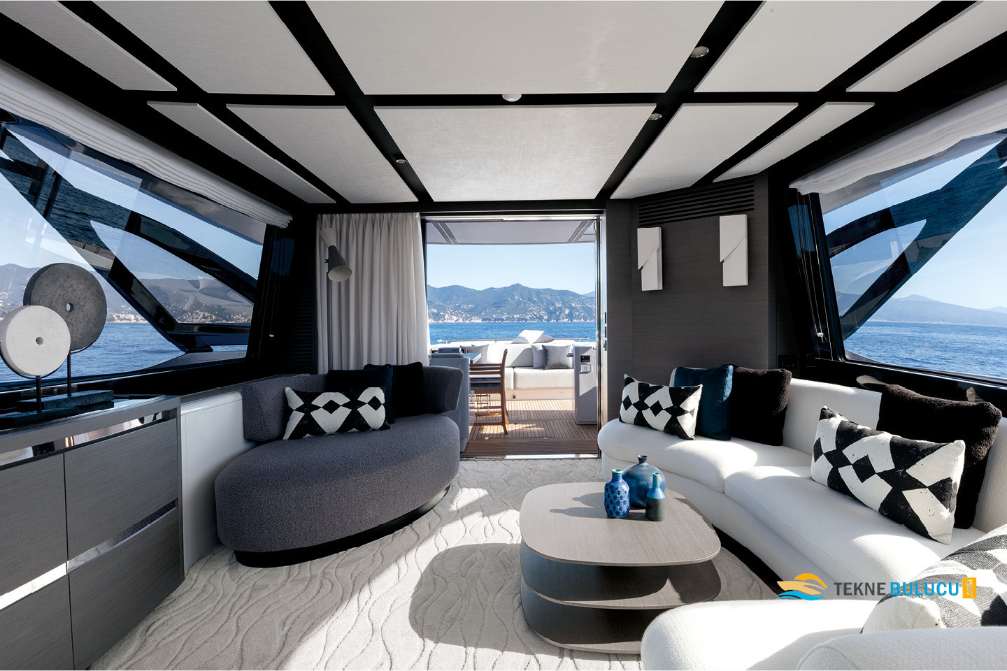 Azimut S8 2021 iç mekan 2