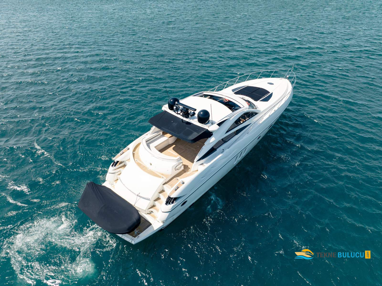 Sunseeker Predator 68 1st Gen 2001 Model iç mekan 2