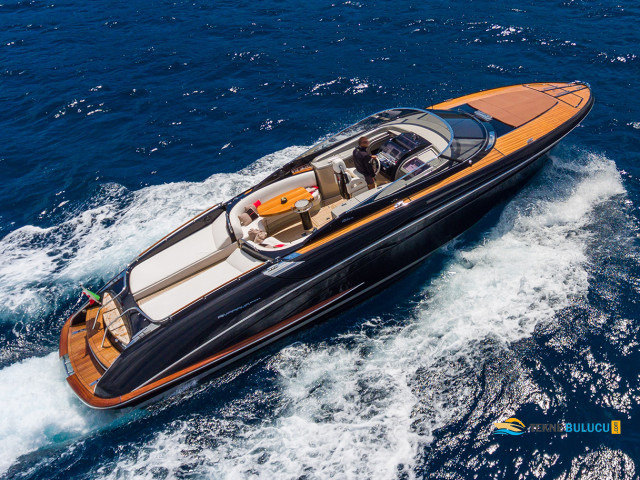 Riva Rivarama 44 2009 iç mekan 2