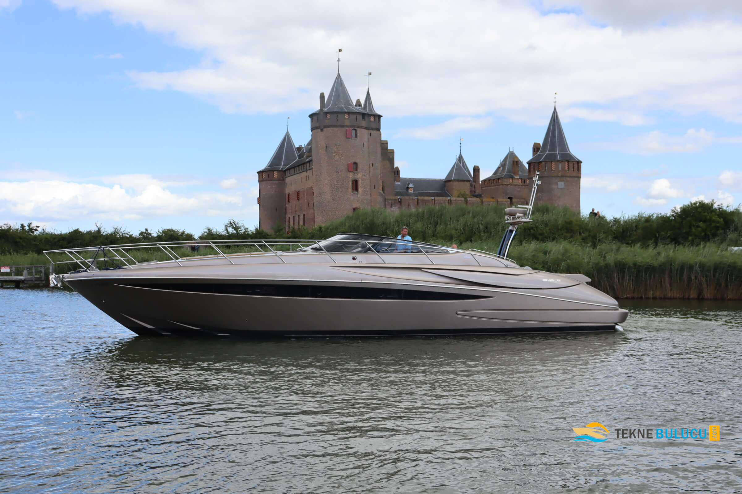 Riva Rivale 52 2012 iç mekan 2