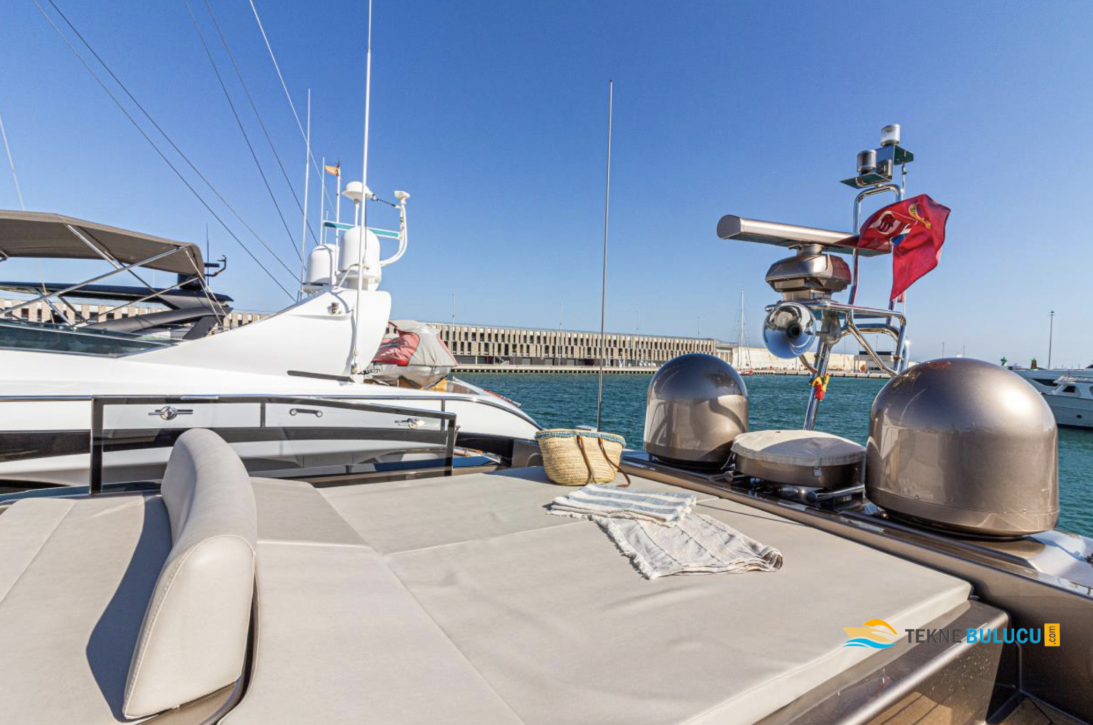 Riva 88 Domino Super 2018 iç mekan 2