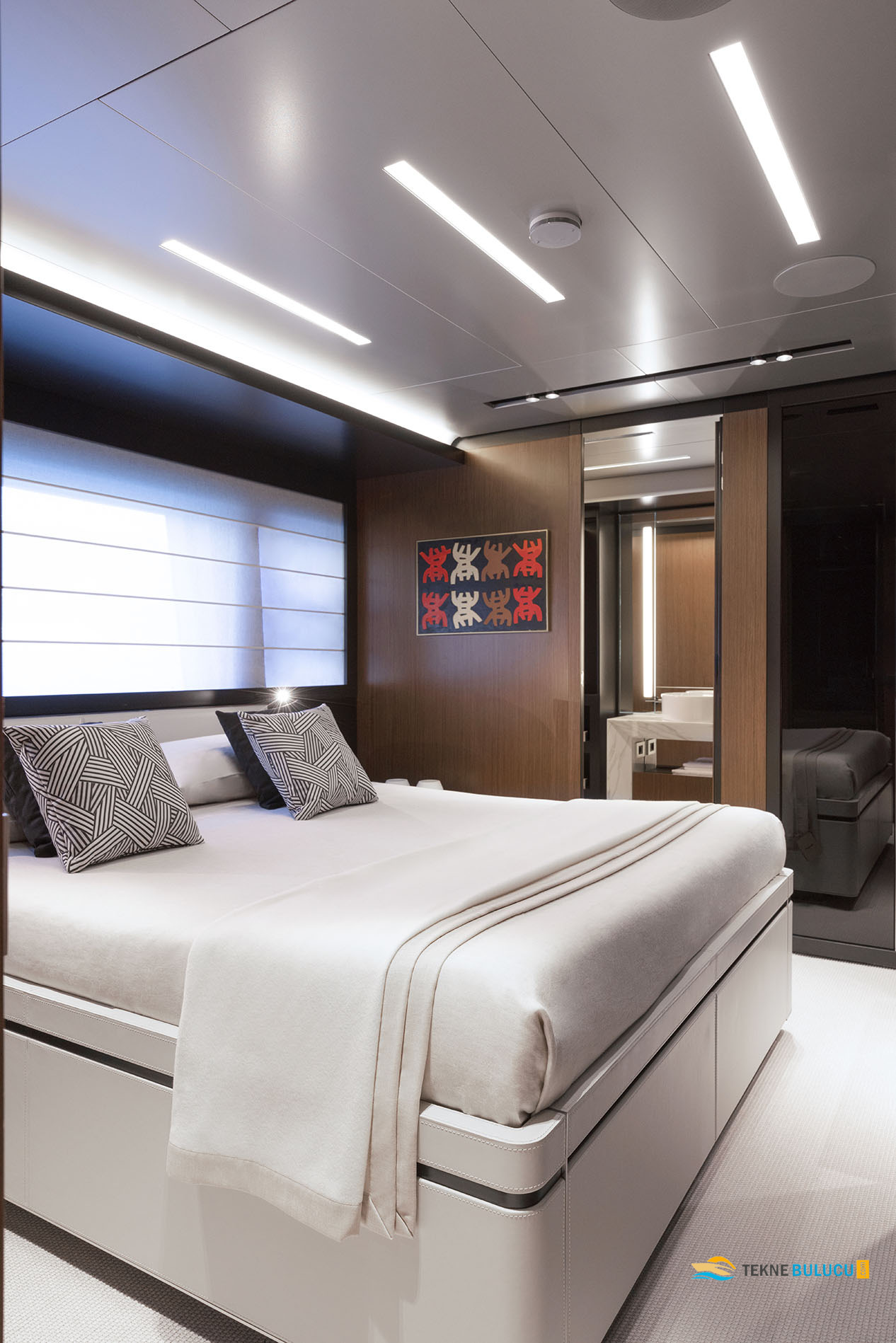 Riva 102 Corsaro Super 2023 iç mekan 2