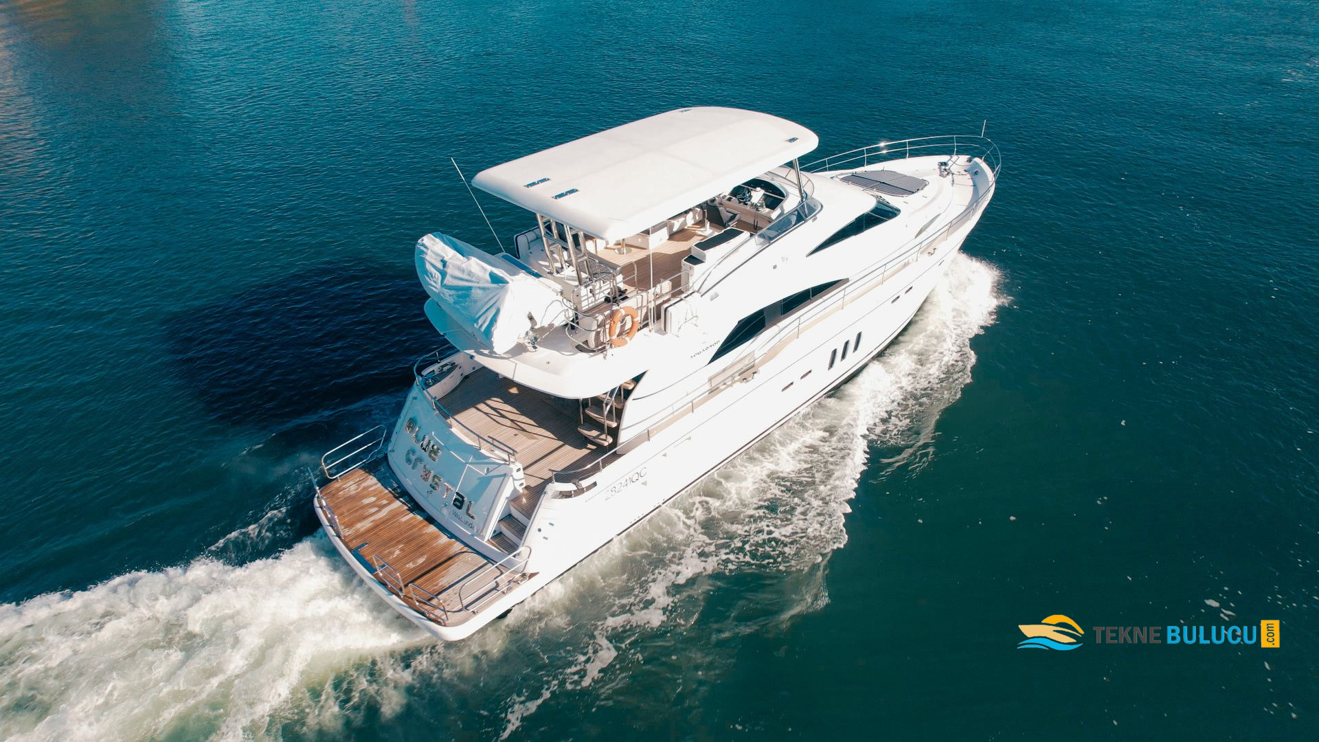 Fairline Squadron 68 2022 iç mekan 2