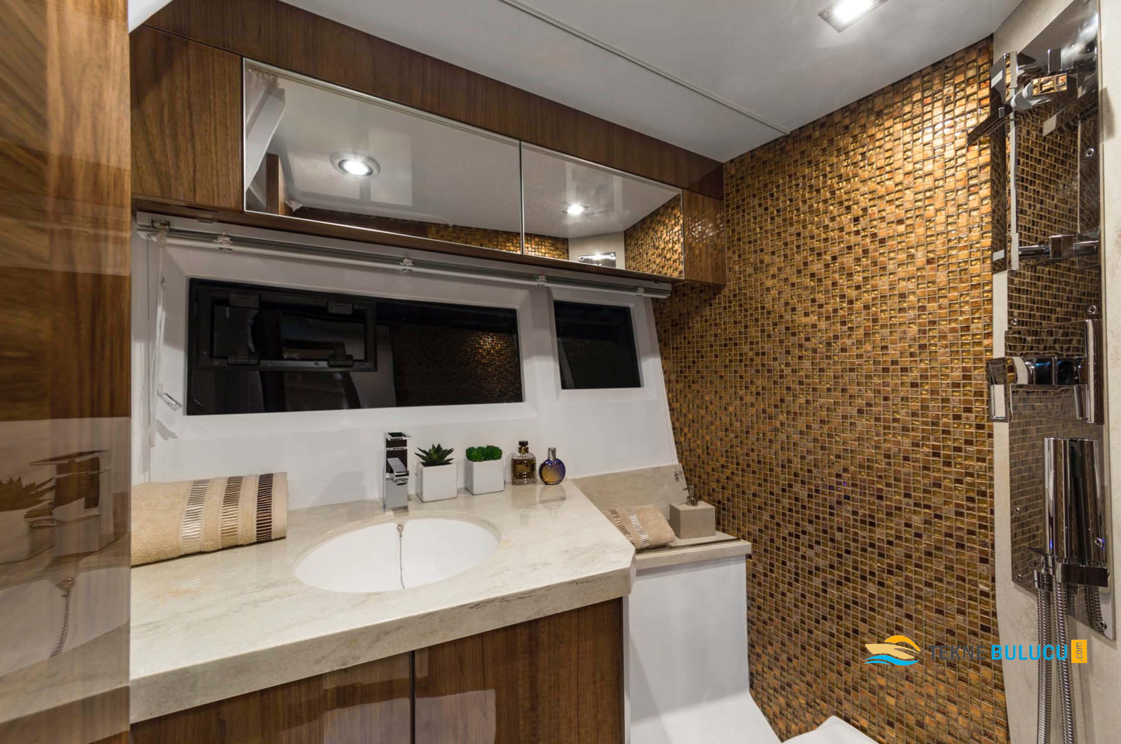 Galeon 360 Fly 2017 iç mekan 2