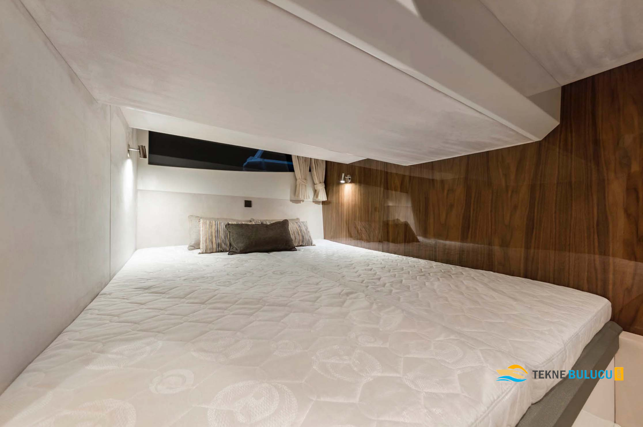 Galeon 360 Fly 2022 iç mekan 2