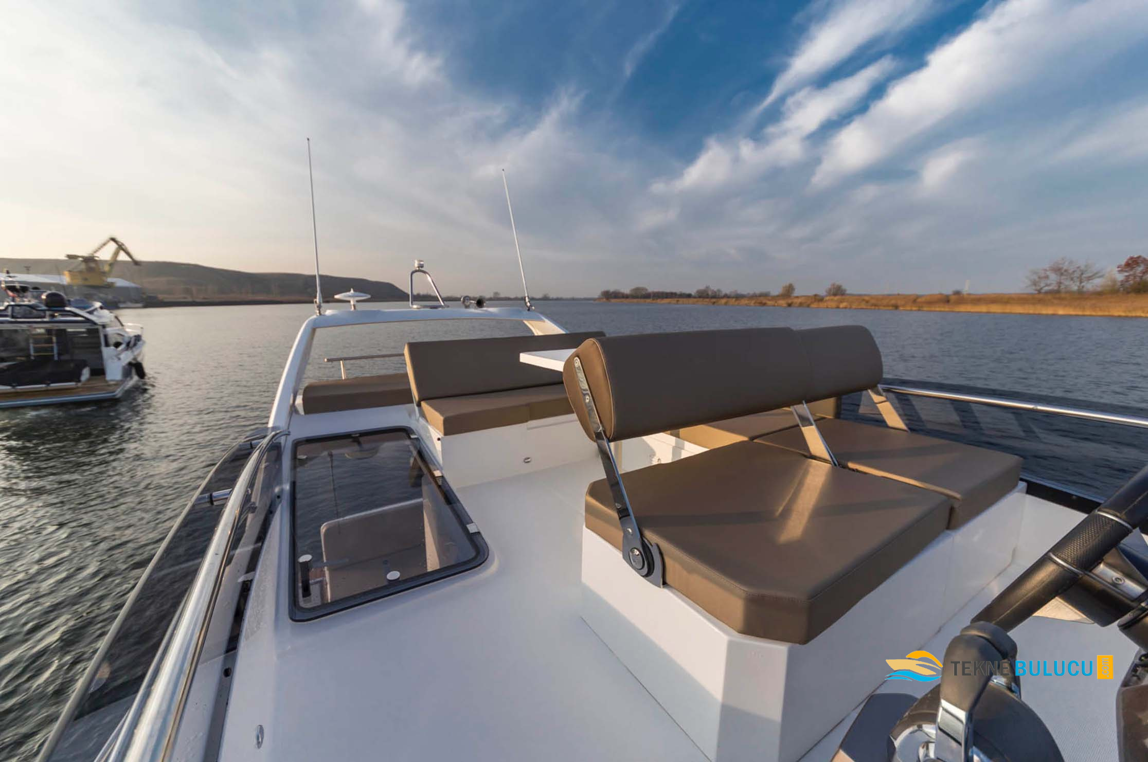 Galeon 360 Fly 2023 iç mekan 2