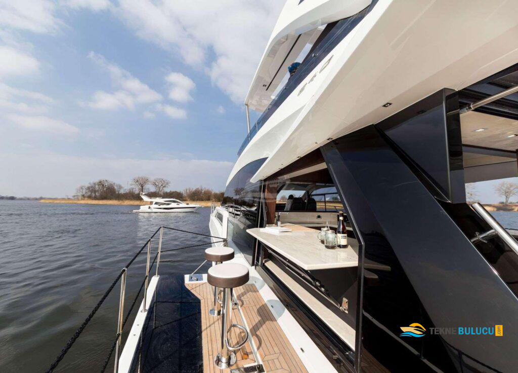 Galeon 640 Fly 2023 iç mekan 2