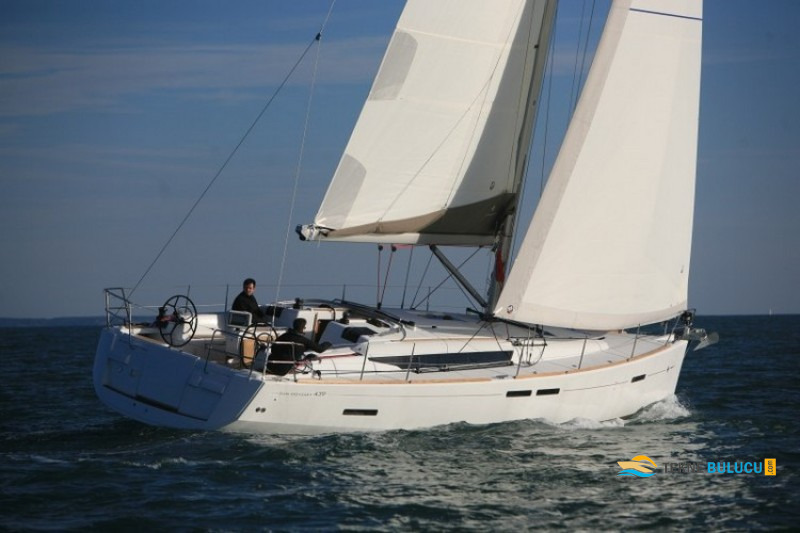 Jeanneau Sun Odyssey 439 2011 iç mekan 2